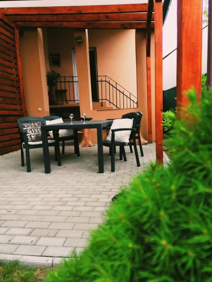פישטני Apartmany Pri Auparku מראה חיצוני תמונה