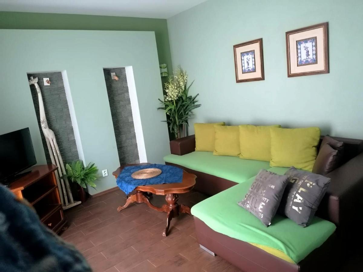פישטני Apartmany Pri Auparku מראה חיצוני תמונה