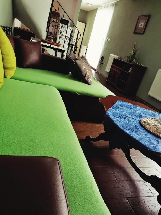 פישטני Apartmany Pri Auparku מראה חיצוני תמונה