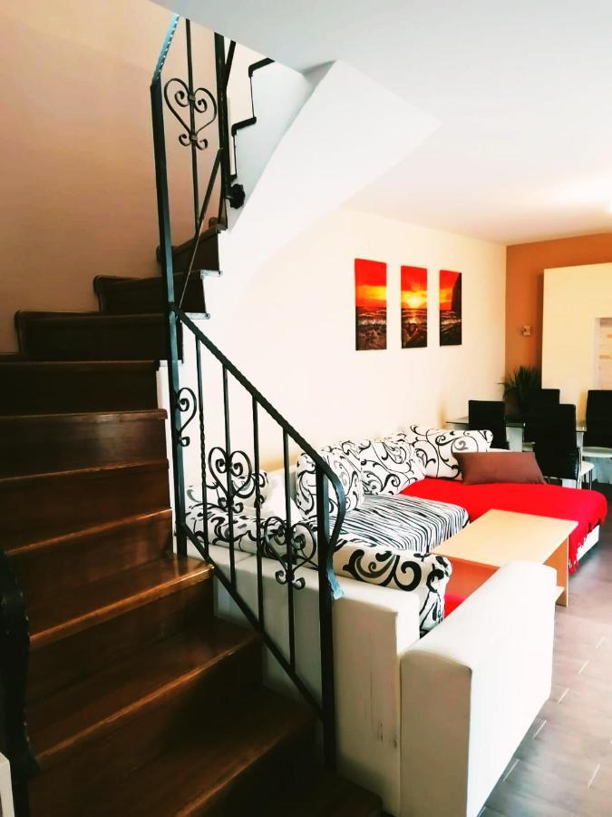 פישטני Apartmany Pri Auparku מראה חיצוני תמונה