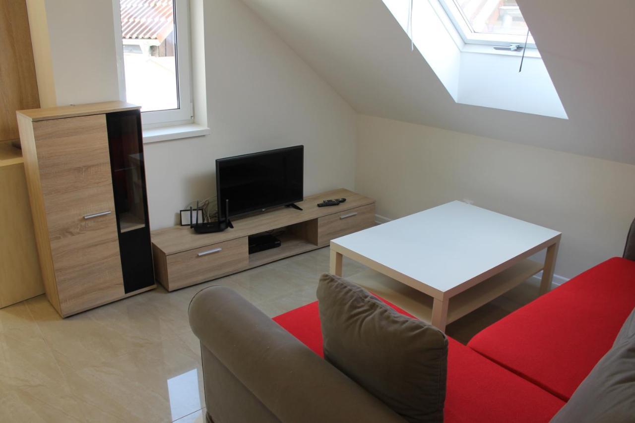 פישטני Apartmany Pri Auparku מראה חיצוני תמונה