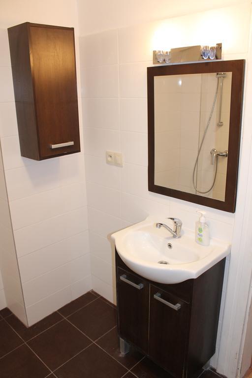 פישטני Apartmany Pri Auparku מראה חיצוני תמונה