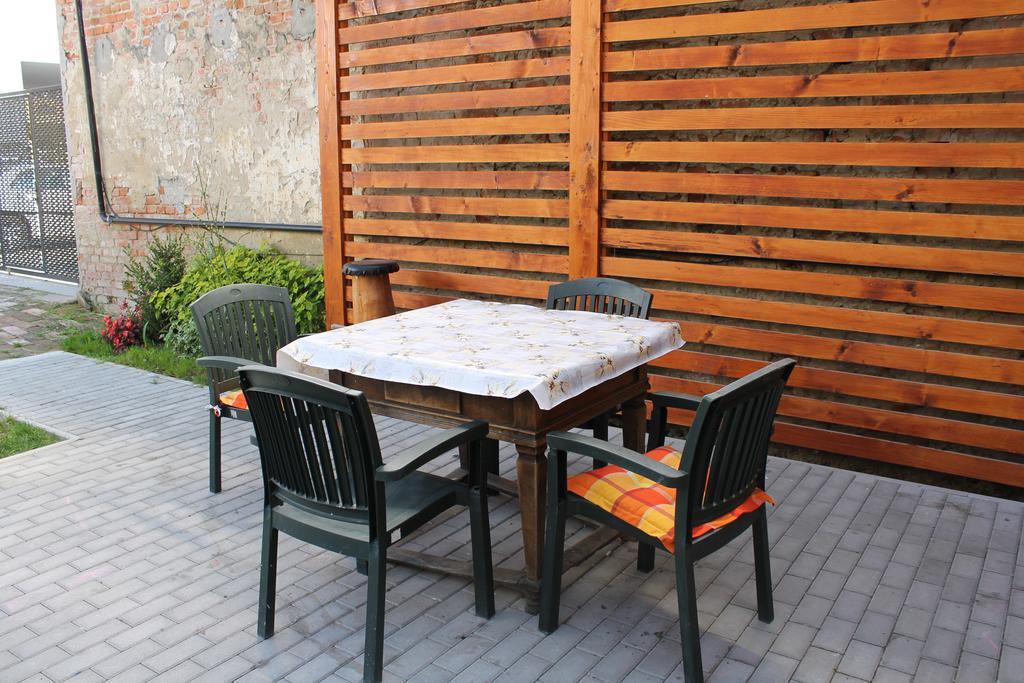 פישטני Apartmany Pri Auparku מראה חיצוני תמונה